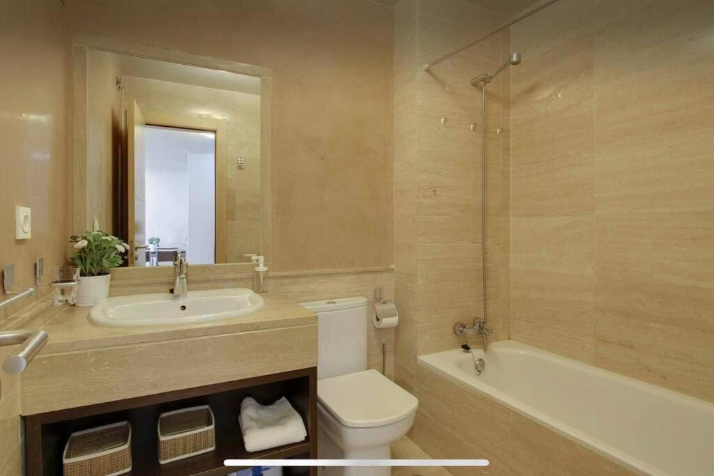 PACIFICO P4 - Bonito apartamento con piscina&parking, playa a 100 metros Apartamento Málaga Exterior foto